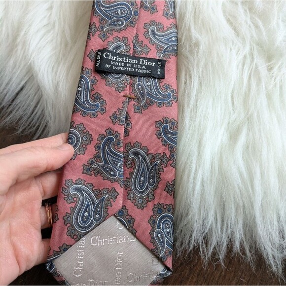 Vintage Christian Dior 100% Silk Men's Paisley Tie Necktie Made In USA - Picture 2 of 6
